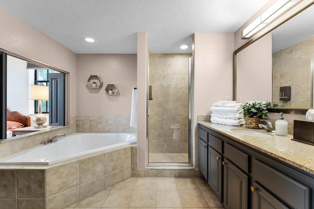 Designer Corner Suite 3Br/2Ba - Disney, Universal, Convention Center & Seaworld Orlando Exterior photo